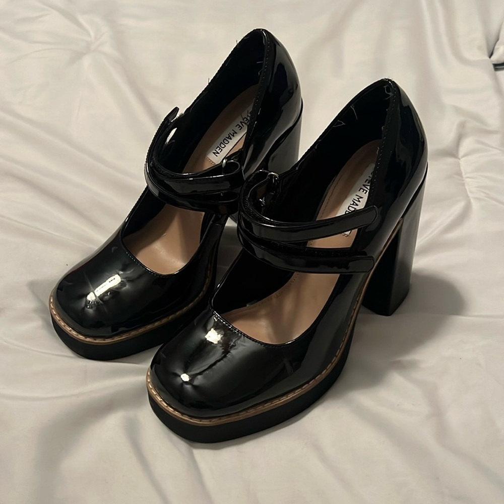 Black Steve Madden clog heels